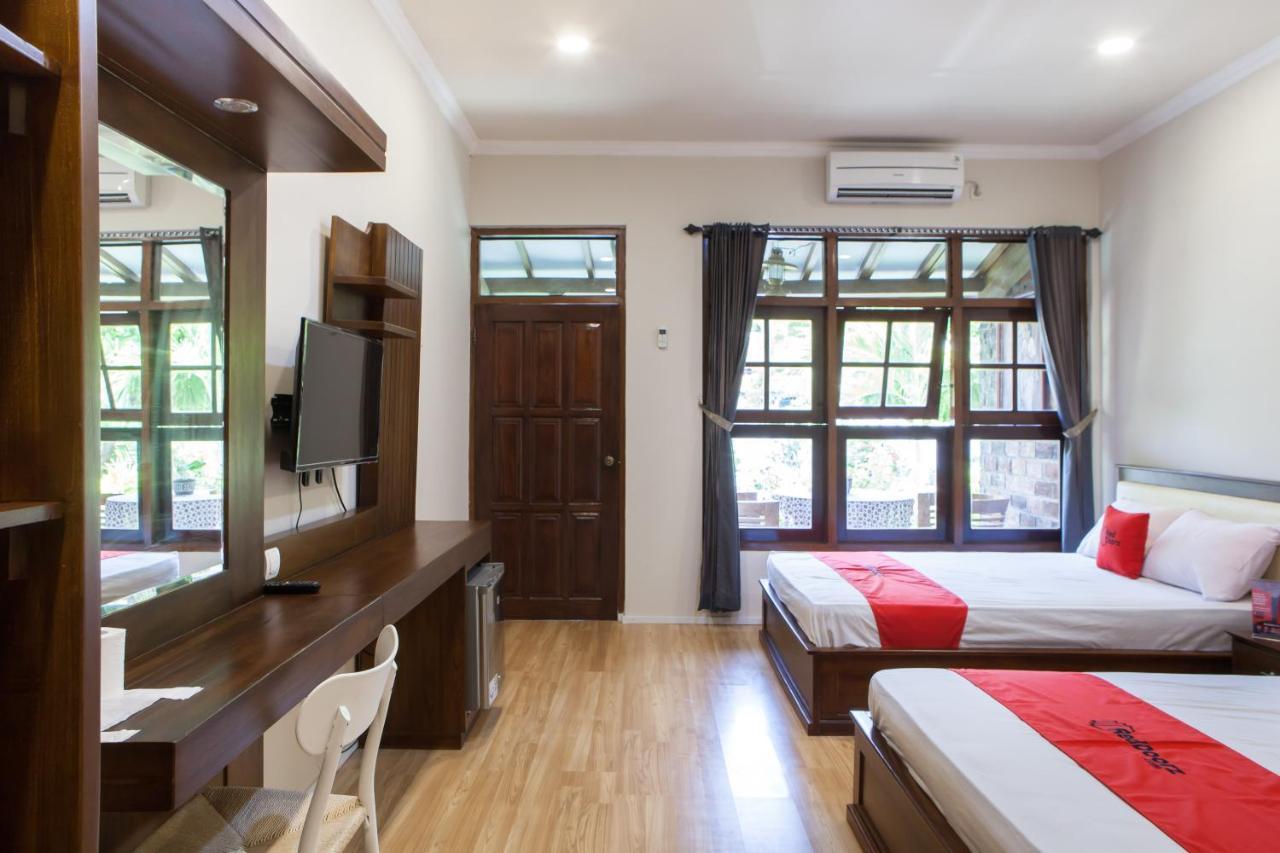Reddoorz Plus Near Mall Roxy Banyuwangi Banyuwangi  Exteriér fotografie